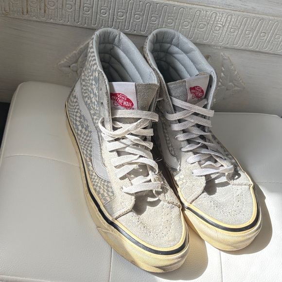 Vans High-Top Checkerboard Sneakers in Light Gray/Blue and white - Picture 2 of 9